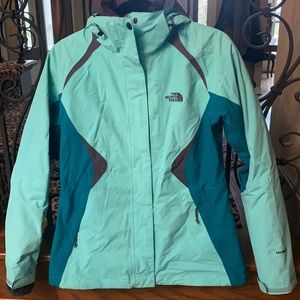North Face winter/ski jacket. 2 for 1 W/ Removable fleece lining. Sz Small